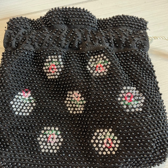 Black beaded reversible to white drawstring bag - Picture 3 of 5
